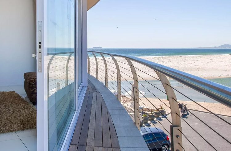 Lagoon Beach Hotel – Milnerton, Cape Town Package (2 Nights)